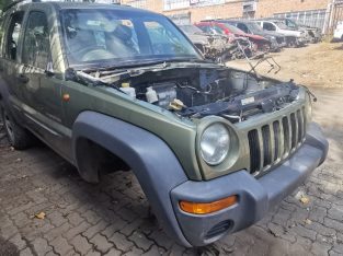 2004 Jeep Cherokee KJ used body spares for sale