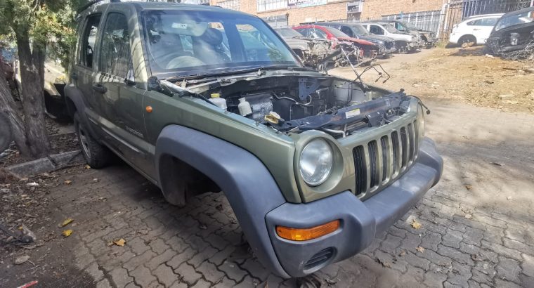 2004 Jeep Cherokee KJ used body spares for sale
