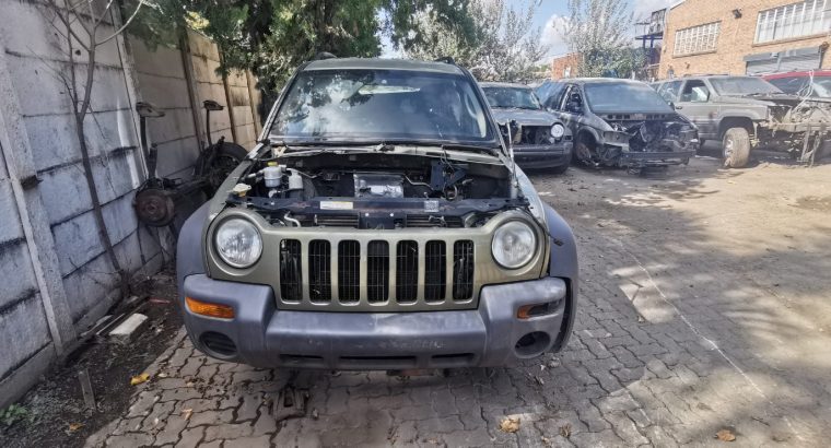 2004 Jeep Cherokee KJ used body spares for sale
