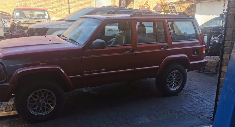 1999 Jeep Cherokee XJ used body spares for sale