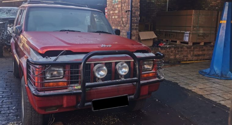 1999 Jeep Cherokee XJ used body spares for sale