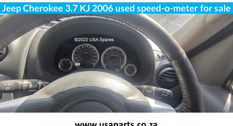 2006 Jeep Cherokee 3.7 KJ used cluster for sale