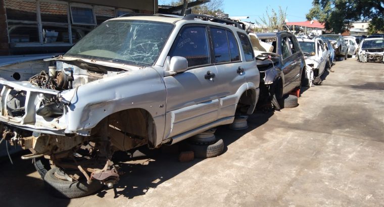 Suzuki Grand Vitara stripping for used spare parts