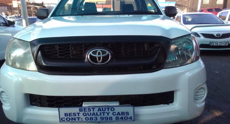 2010 Toyota Hilux 2.5 Engine Capacity Diesel Single Cab with Man