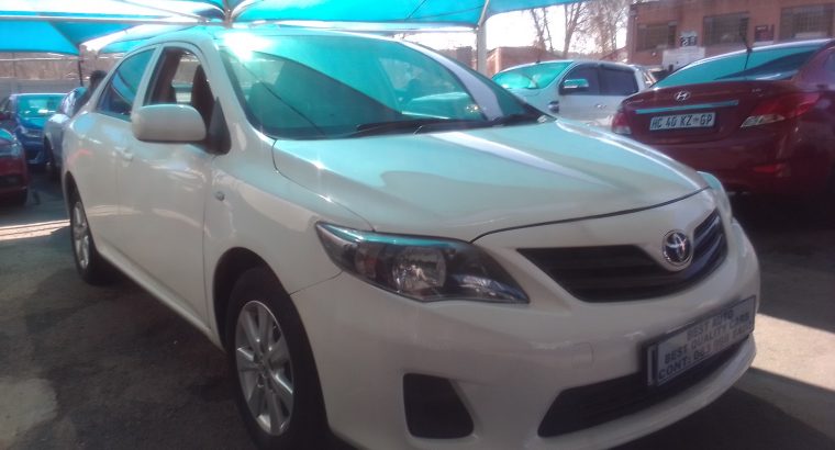 2016 Toyota Corolla 1.6 Engine Capacity Sedan with Manuel Transmi