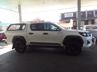 2017 Toyota Hilux 2,4 Engine Capacity GD6 Double Cab 4×4 Canopy w