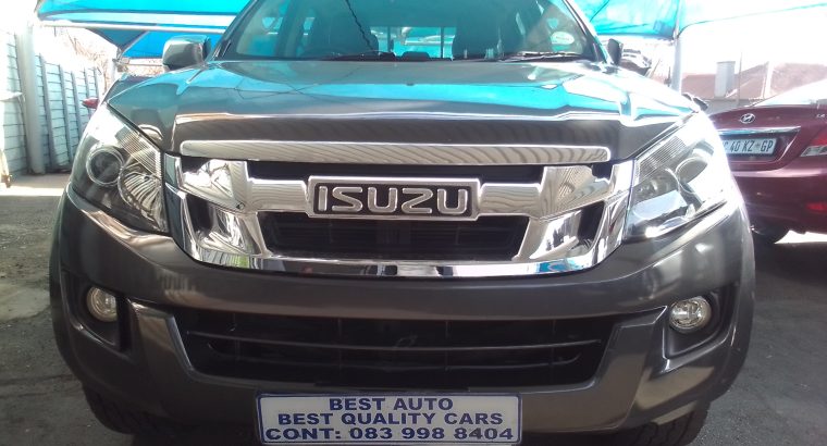 2013 Isuzu KB-300 3.0 Engine Capacity Double cab D-Tec with Manue