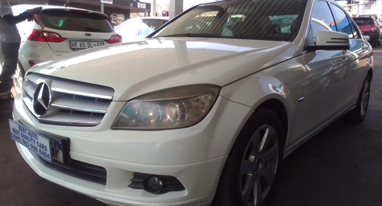 2009 Mercedes Benz C-180 Engine Capacity with Automatic Transmiss