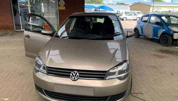 VW POLO