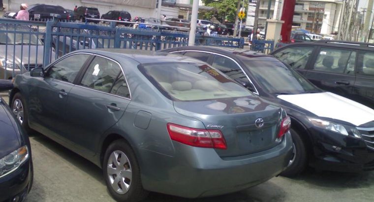 Toyota Camry 09160836834