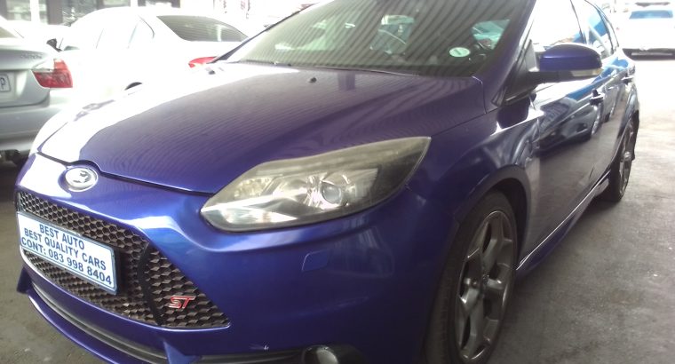 2014 Ford Focus 2.0 Engine Capacity St-3 with Manuel Transmission