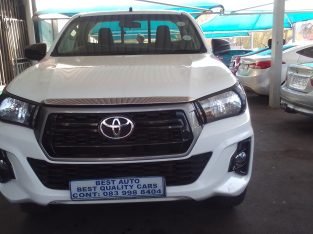 2016 Toyota Hilux 2.4 Engine Capacity Single Cab with Manuel Tran