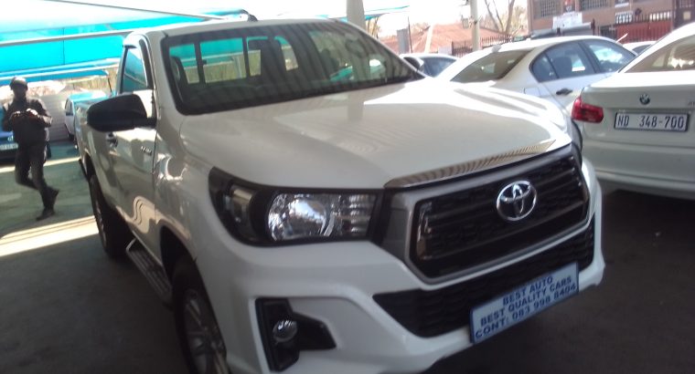 2016 Toyota Hilux 2.4 Engine Capacity Single Cab with Manuel Tran