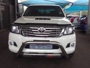 2014 Toyota Hilux 3.0 Engine Capacity Double Cab Legend 45 D4D D