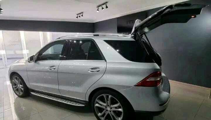 Starting Bidding Price :R79 999
Model:2015
Mileage:124 000 Km
Transmission:Automatic
Fuel Type:Petrol
¹Previous Owner
Accident free
AA tested and Approved
Full Service History Books 🔧📚
WE DELIVER NATION WIDE 🇿🇦🙏