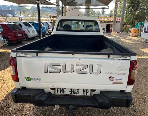 ISUZU
