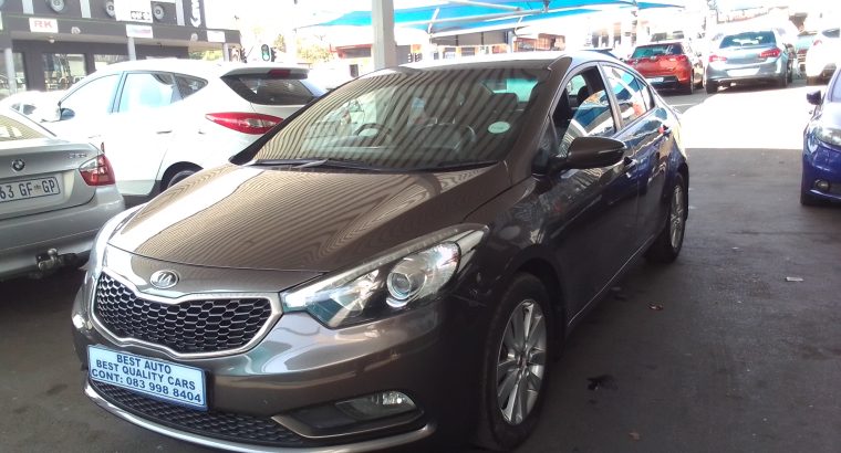 2013 Kia Cerato 1.6 Engine Capacity Sedan with Manuel Transmissio