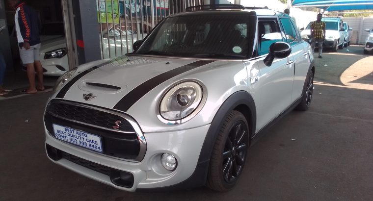 2016 Mini Cooper S with Automatic Transmission Sunroof Leather In