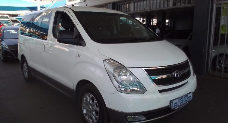2014 Hyundai H-1 2.4 Engine Capacity with Manuel Transmission, El