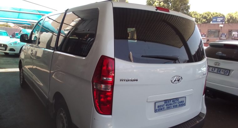 2014 Hyundai H-1 2.4 Engine Capacity with Manuel Transmission, El