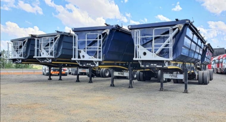Trucks and Side Tipper Trailers For Hire in Witbank 0720345219