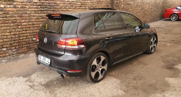 2011 Volkswagen Golf GTi Auto