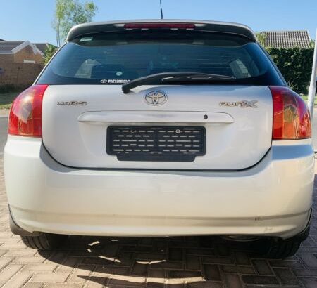 Toyota RunX 140 RS (2005)