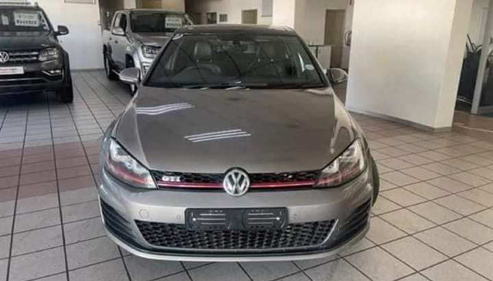 2019 VW Golf GTI 2.1