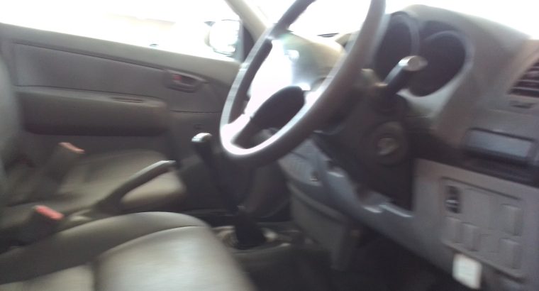 2011 Toyota Hilux 2.5 Engine Capacity Single Cab with Manuel Tran