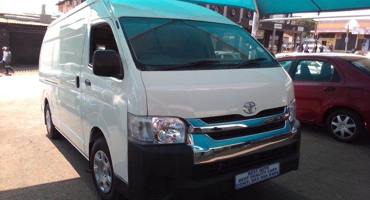 2015 Toyota Quantum 2.5 Engine Capacity Panel Van with Manuel Tra