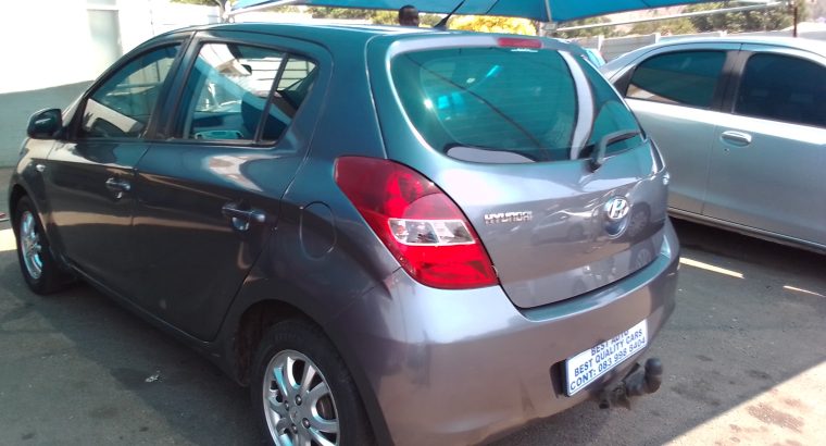 2010 Hyundai i-20 1.4 Engine Capacity with Manuel Transmission, E