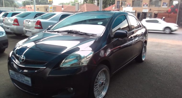2006 Toyota Yaris 1.3 Engine Capacity Sedan with Manuel Transmiss