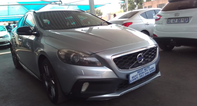 2014 Volvo V40 2.0 T4 Engine Capacity with Automatic Transmissio