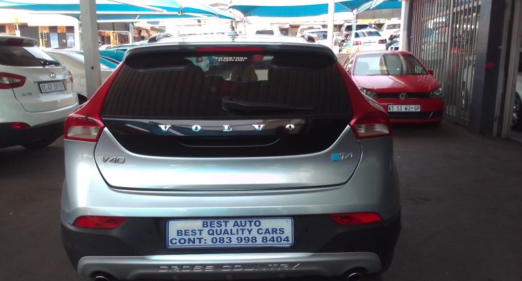 2014 Volvo V40 2.0 T4 Engine Capacity with Automatic Transmissio