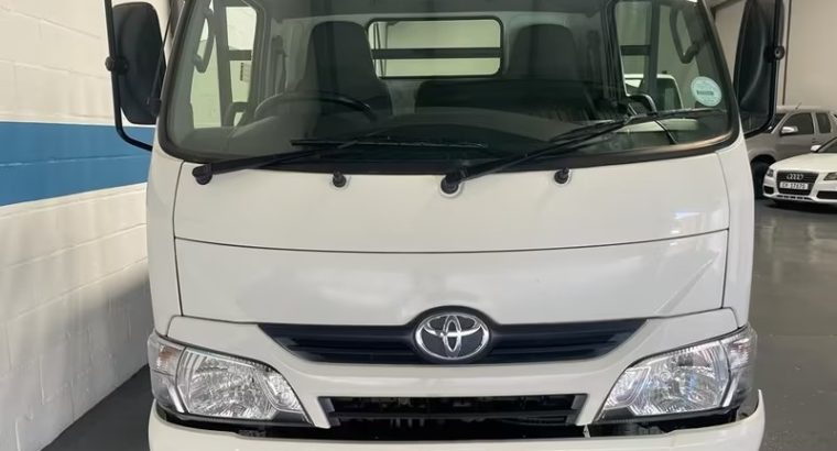 2017 Toyota Dyna 40-93