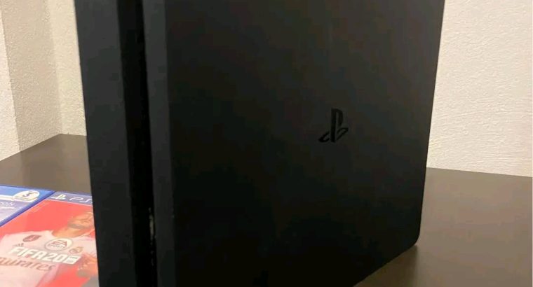 PlayStation 4 Slim for sale 1TB