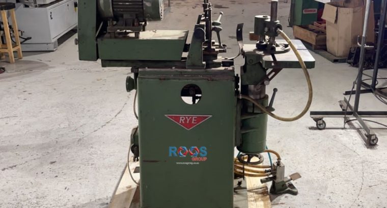 Adjustable 3-Drill Dowel Hole Borer SB 30 RYE