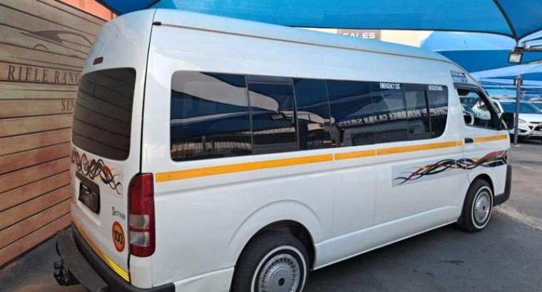 TOYOTA QUANTUM SESFIKILE 2.5 DIESEL FOR SALE