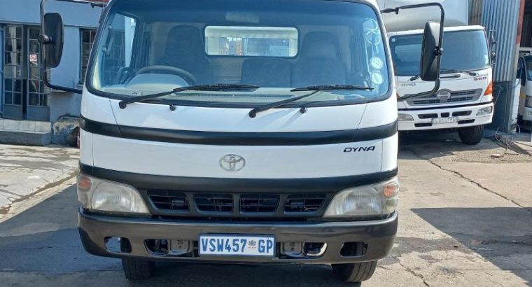 2007 TOYOTA DYNA 7-145 4.5 TON WITH DROPSIDE BODY