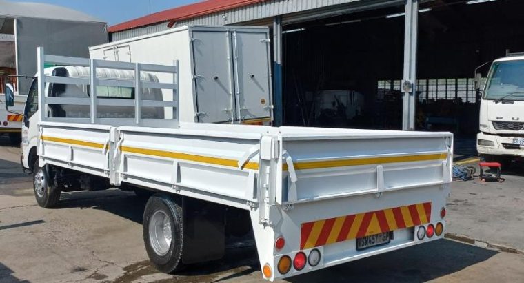 2007 TOYOTA DYNA 7-145 4.5 TON WITH DROPSIDE BODY