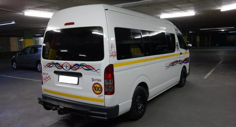 TOYOTA QUANTUM SESFIKILE 2.5 DIESEL ENGINE FOR SALE