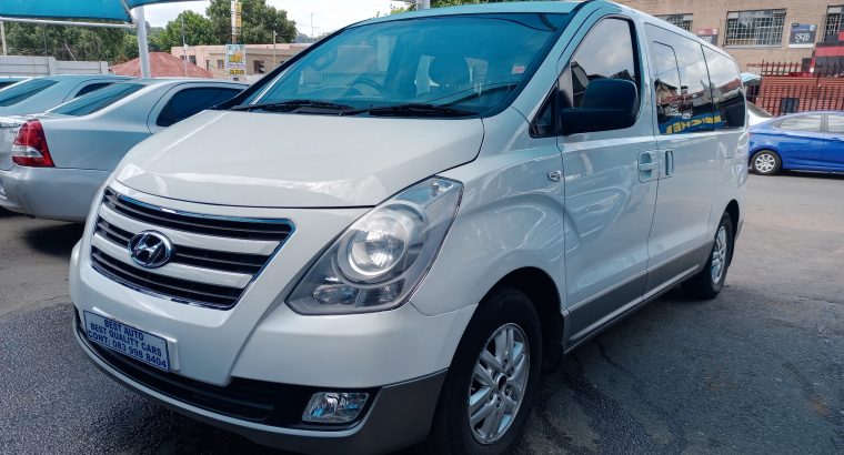 2017 Hyundai H-1 2.5 Engine Capacity with Automatic Transmission,