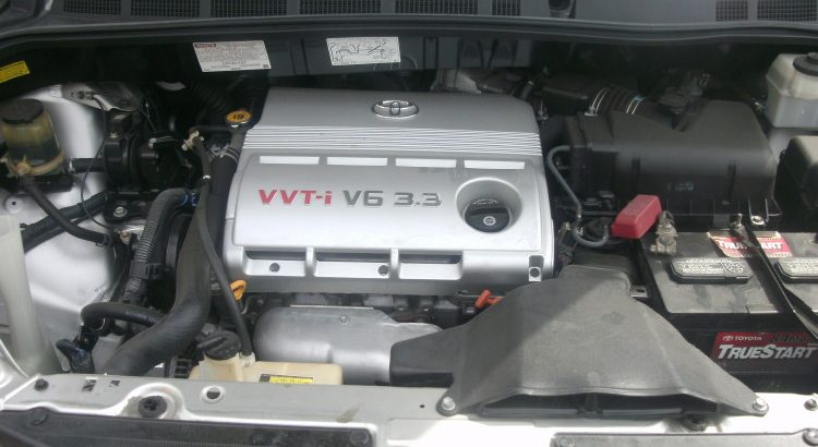 Toyota sienna model for sale by and drive 08141273651