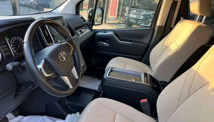 Clean Toyota bus