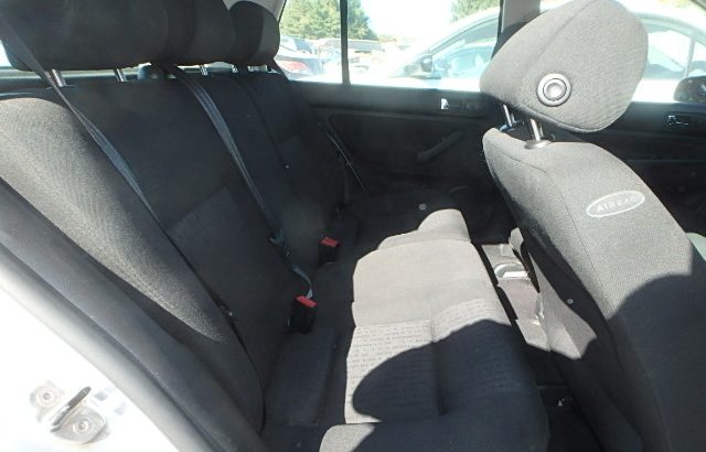 Volkswagen golf 09039548905