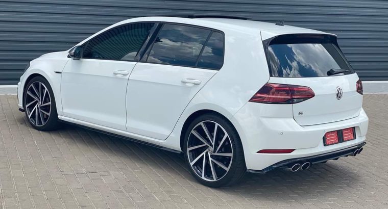 2019 VOLKSWAGEN GOLF R