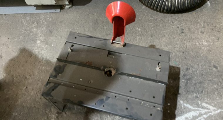 Trimming Table, BLACK&DECKER, 220 Volt