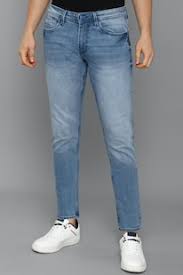 Luxurious and latest fashionable clothes for men