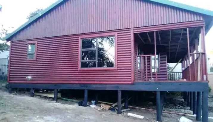 Josiah Wendy’s log home and nutec