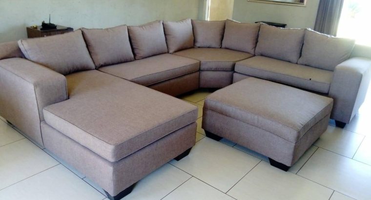 CLASSIC USHAPE DESIGN COUCHES